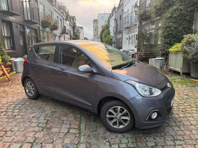 HYUNDAI I10