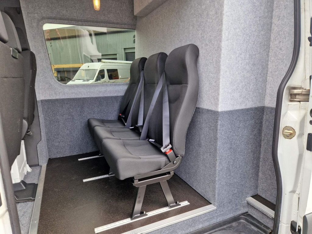 MERCEDES-BENZ SPRINTER