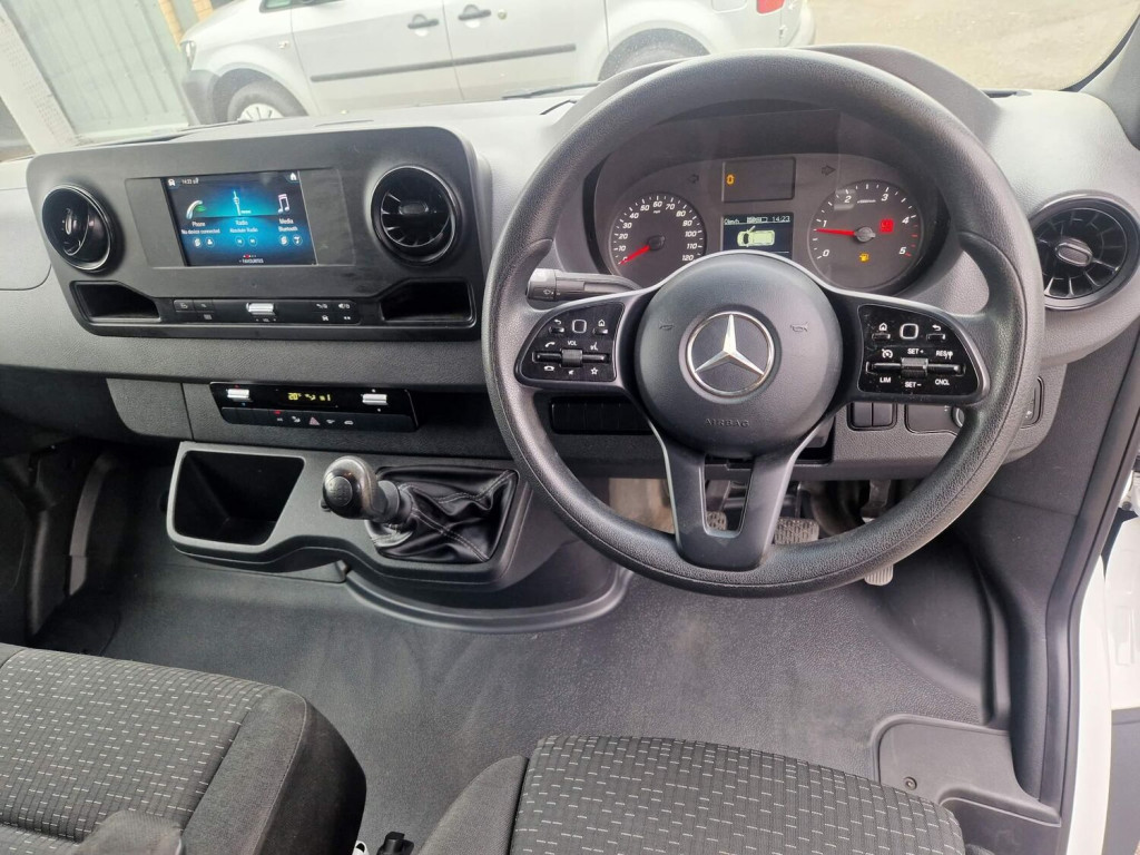 MERCEDES-BENZ SPRINTER