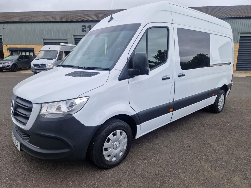 MERCEDES-BENZ SPRINTER