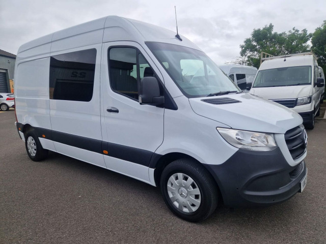 MERCEDES-BENZ SPRINTER