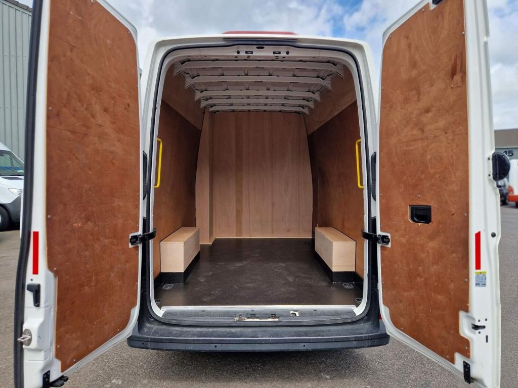 VOLKSWAGEN CRAFTER