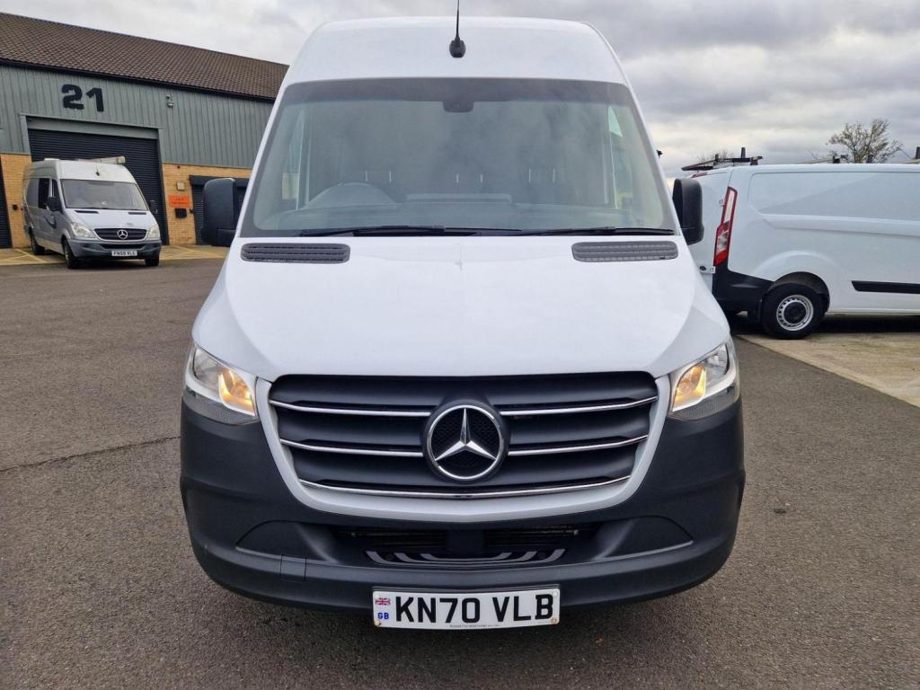 MERCEDES-BENZ SPRINTER