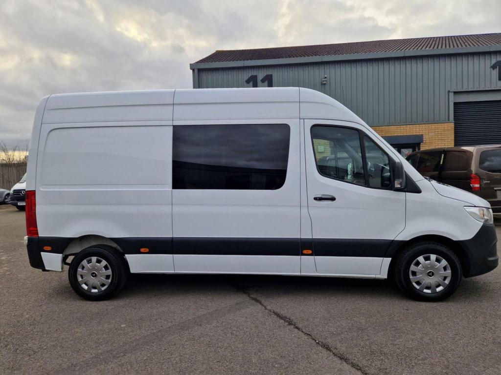 MERCEDES-BENZ SPRINTER