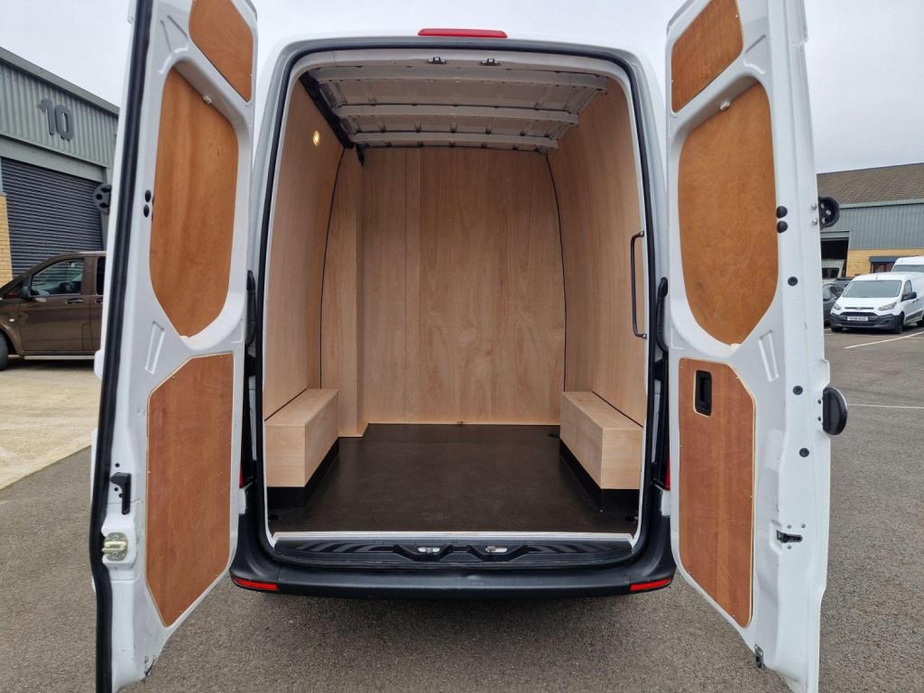 MERCEDES-BENZ SPRINTER