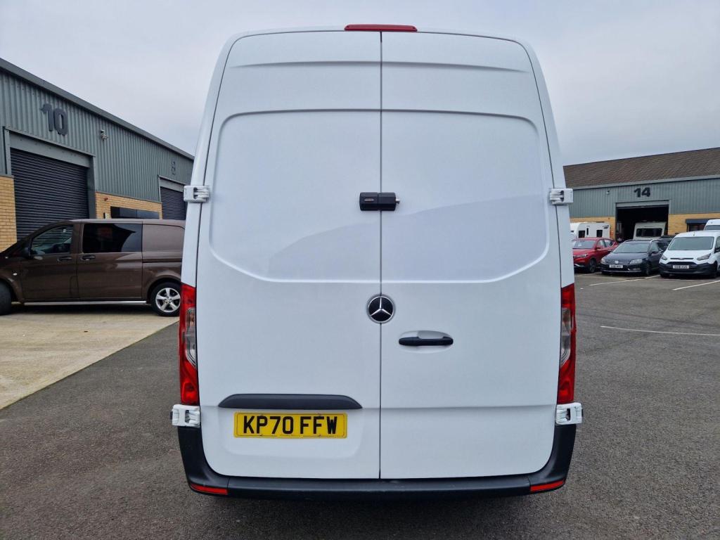 MERCEDES-BENZ SPRINTER