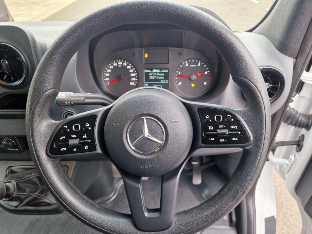 MERCEDES-BENZ SPRINTER