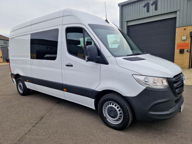 MERCEDES-BENZ SPRINTER