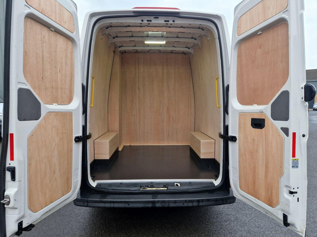 VOLKSWAGEN CRAFTER