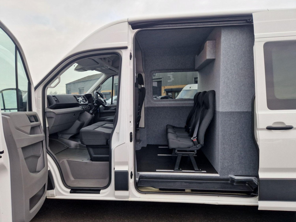 VOLKSWAGEN CRAFTER