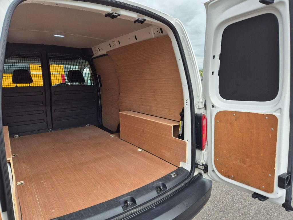 VOLKSWAGEN CADDY MAXI