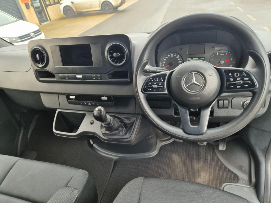 MERCEDES-BENZ SPRINTER