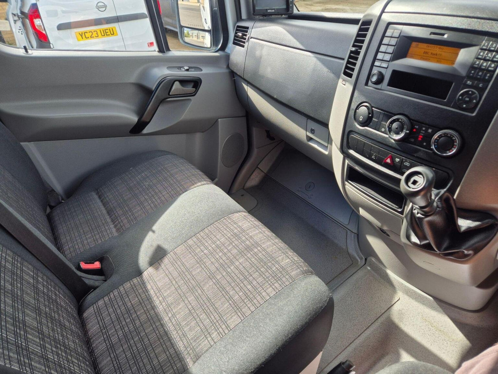 MERCEDES-BENZ SPRINTER