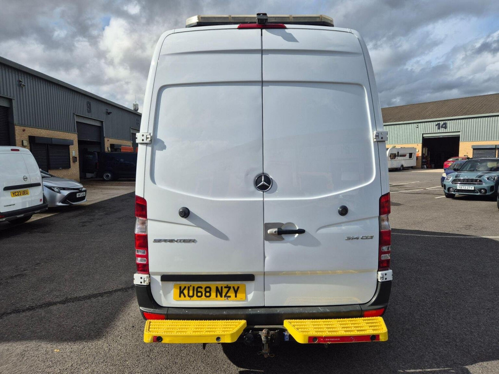 MERCEDES-BENZ SPRINTER