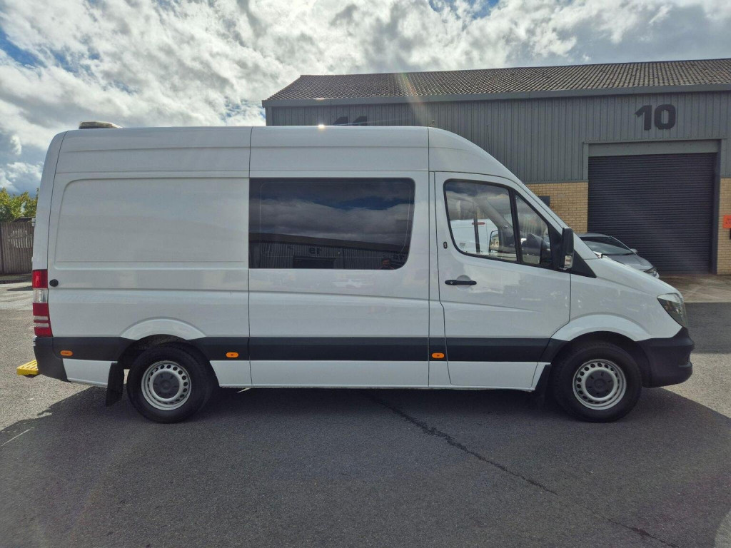 MERCEDES-BENZ SPRINTER