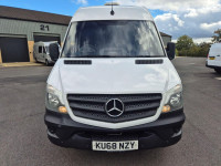 MERCEDES-BENZ SPRINTER