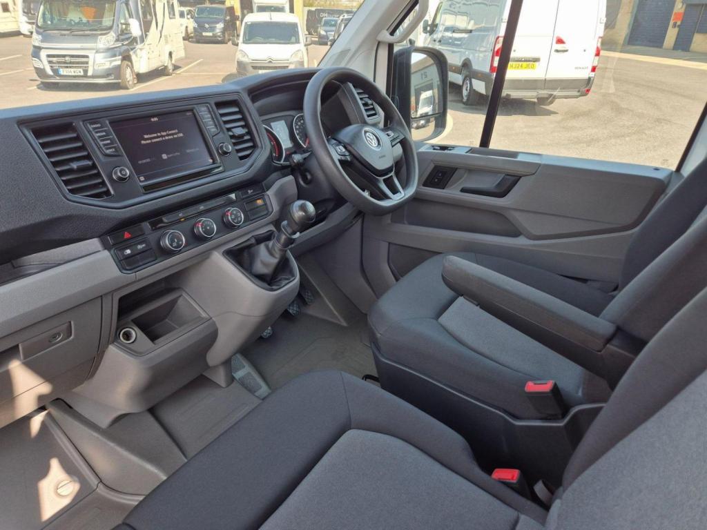 VOLKSWAGEN CRAFTER