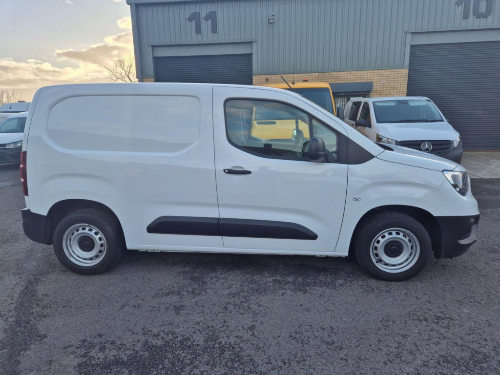 VAUXHALL COMBO
