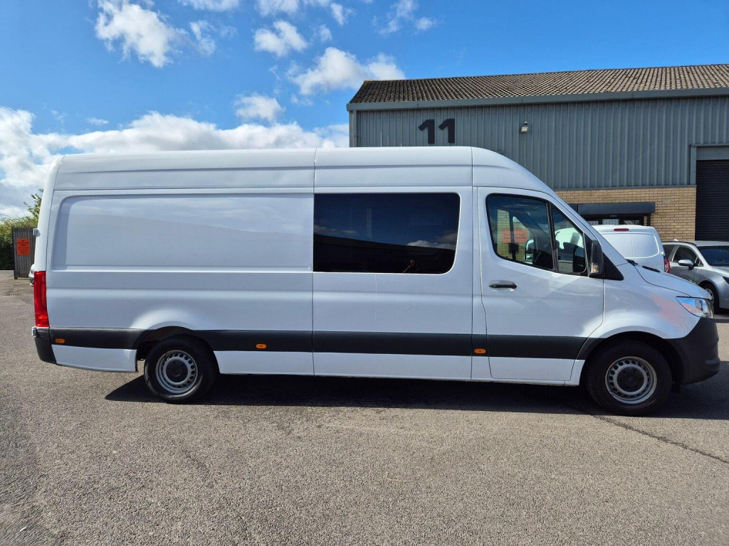 MERCEDES-BENZ SPRINTER