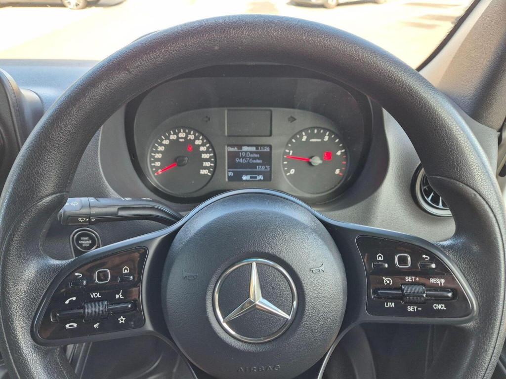 MERCEDES-BENZ SPRINTER