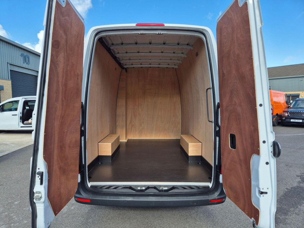 MERCEDES-BENZ SPRINTER