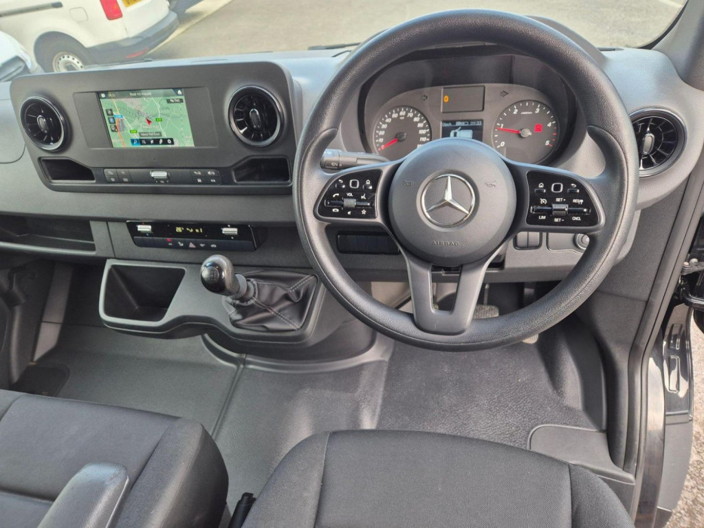 MERCEDES-BENZ SPRINTER