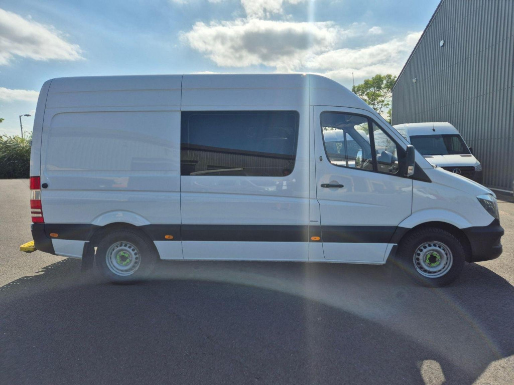 MERCEDES-BENZ SPRINTER