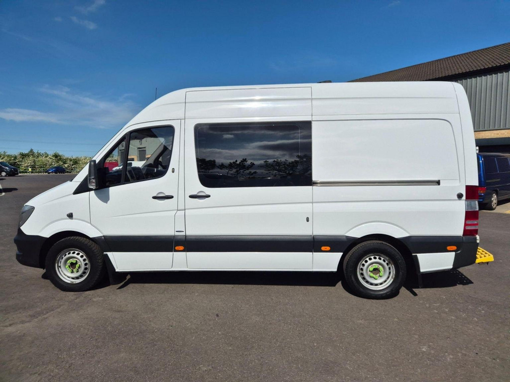 MERCEDES-BENZ SPRINTER