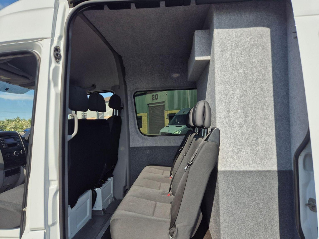 MERCEDES-BENZ SPRINTER