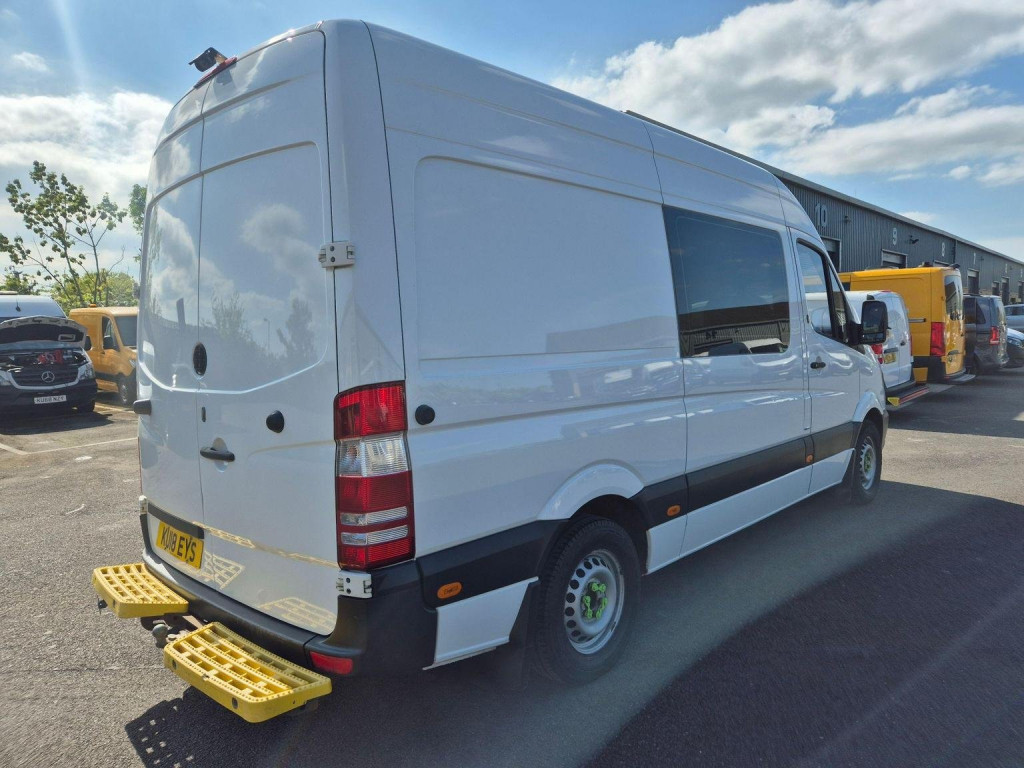 MERCEDES-BENZ SPRINTER