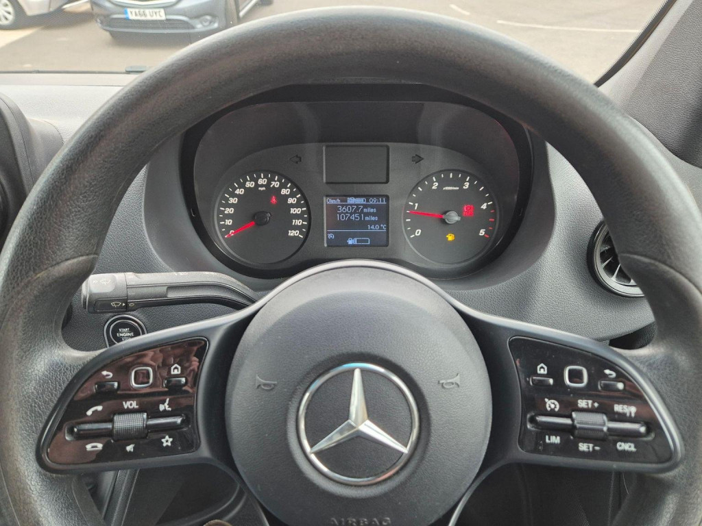 MERCEDES-BENZ SPRINTER