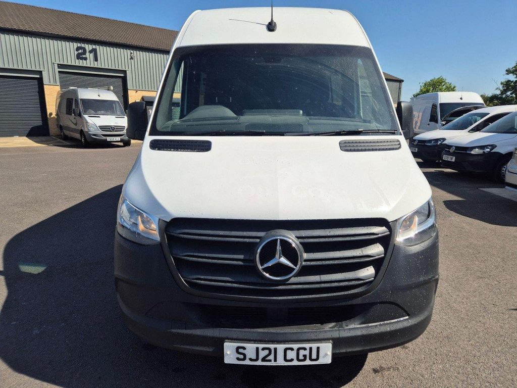 MERCEDES-BENZ SPRINTER