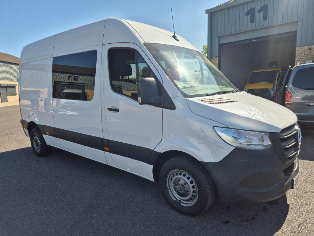 MERCEDES-BENZ SPRINTER