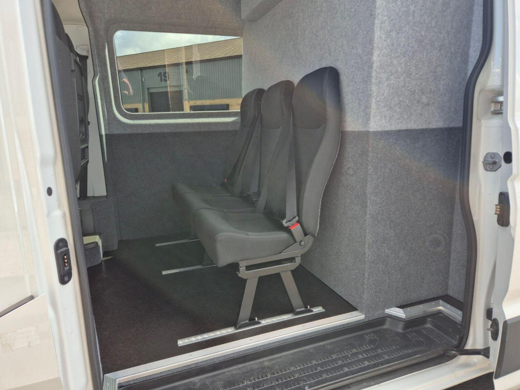 VOLKSWAGEN CRAFTER