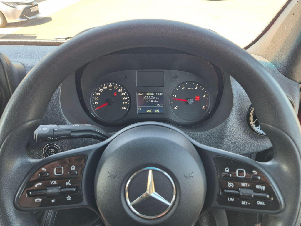 MERCEDES-BENZ SPRINTER