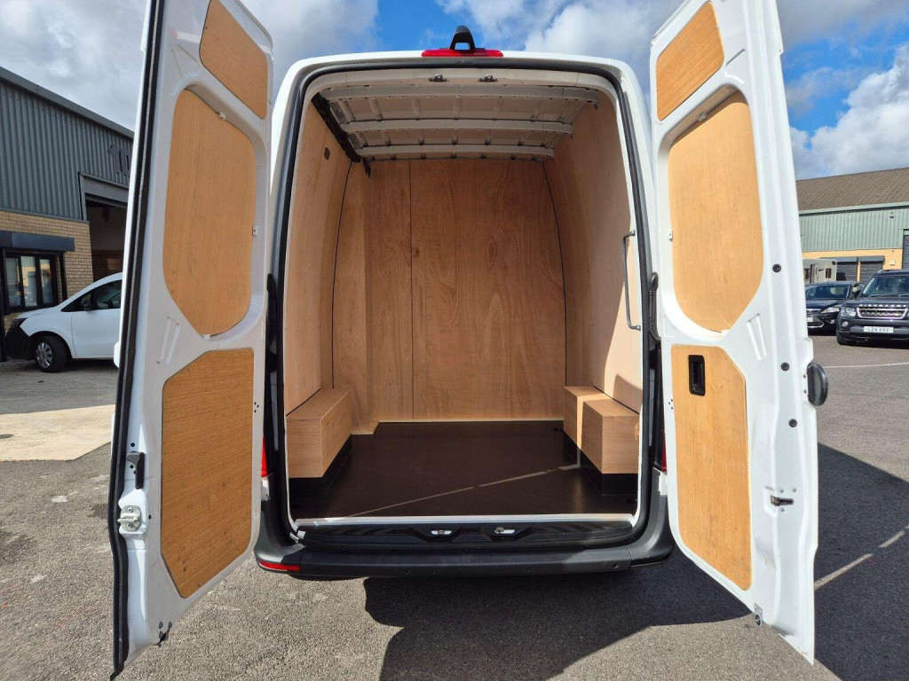 MERCEDES-BENZ SPRINTER