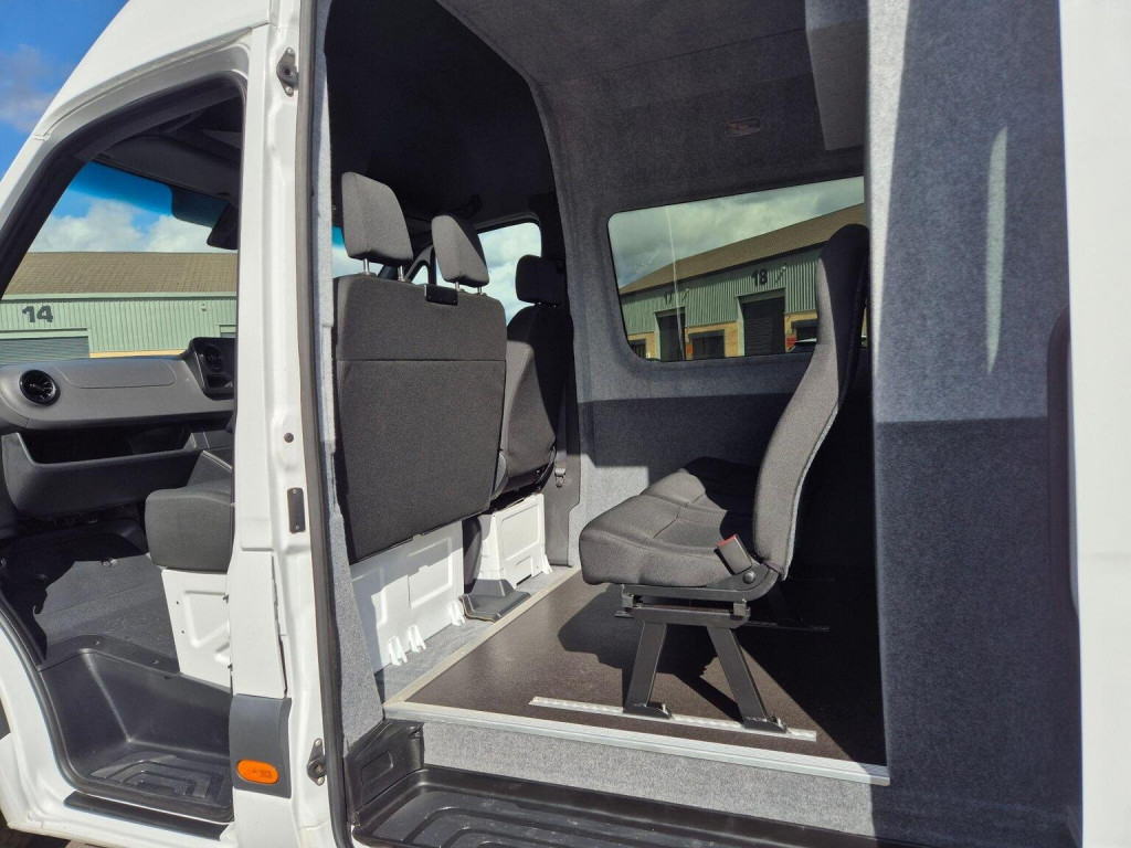 MERCEDES-BENZ SPRINTER