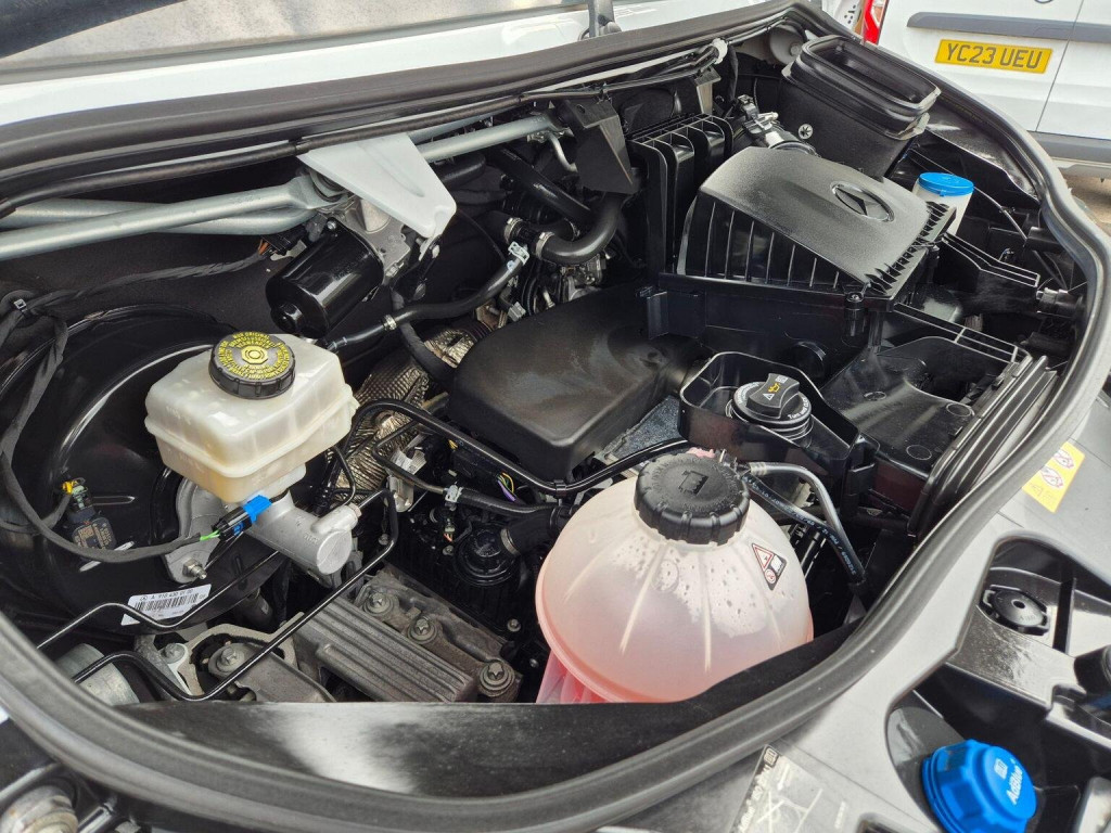 MERCEDES-BENZ SPRINTER