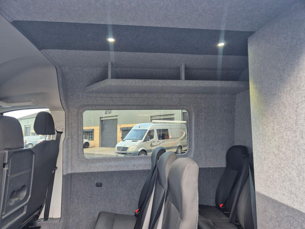 VOLKSWAGEN CRAFTER