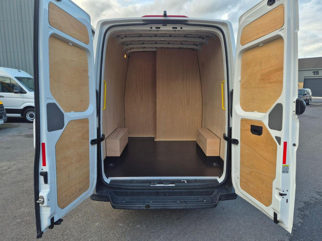 VOLKSWAGEN CRAFTER