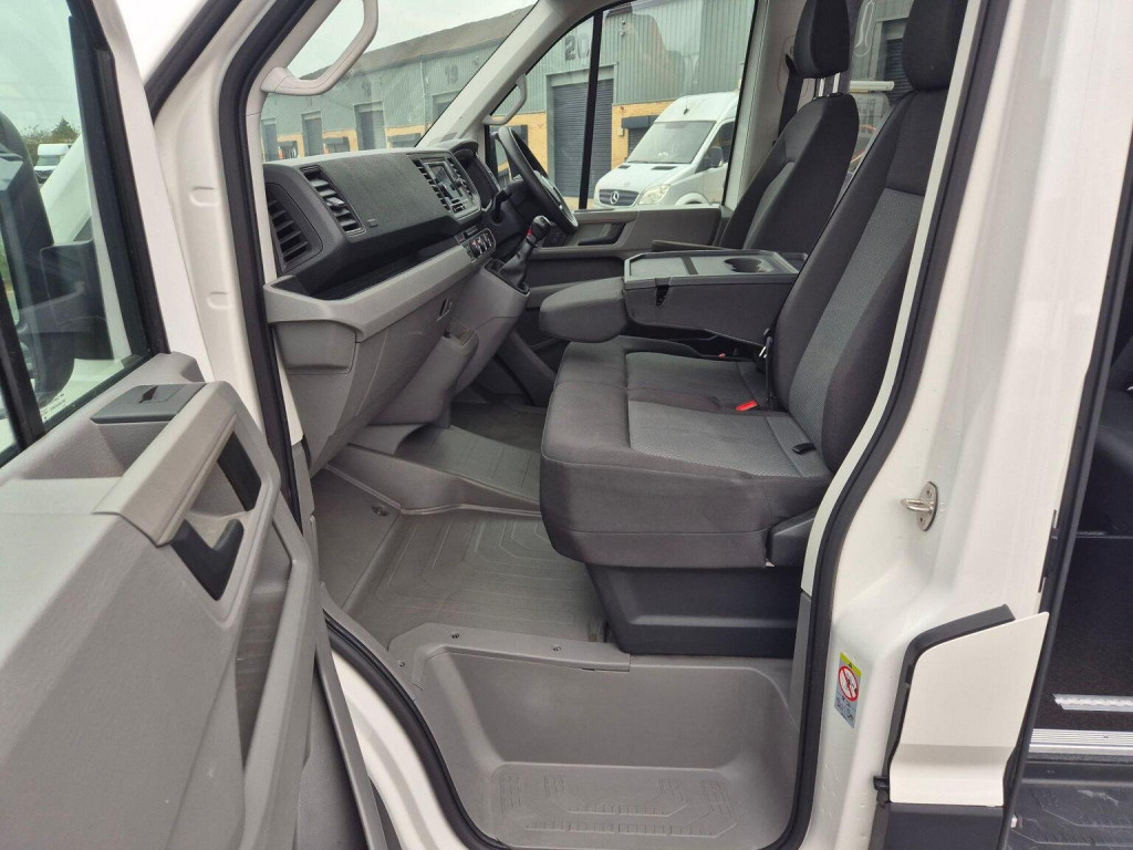 VOLKSWAGEN CRAFTER