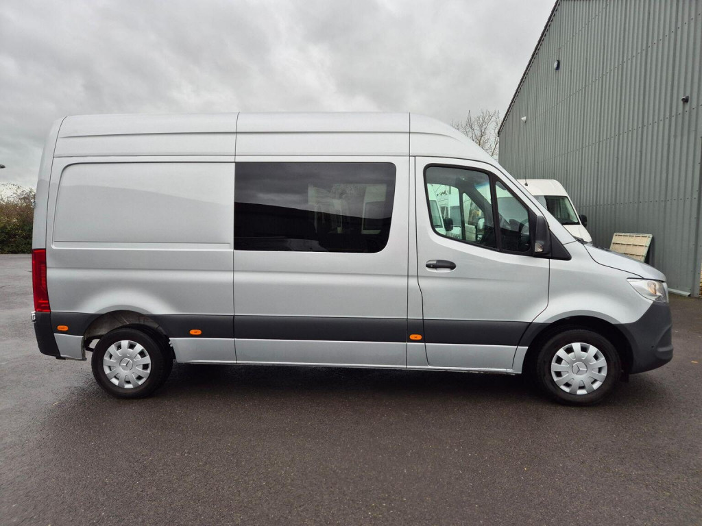 MERCEDES-BENZ SPRINTER