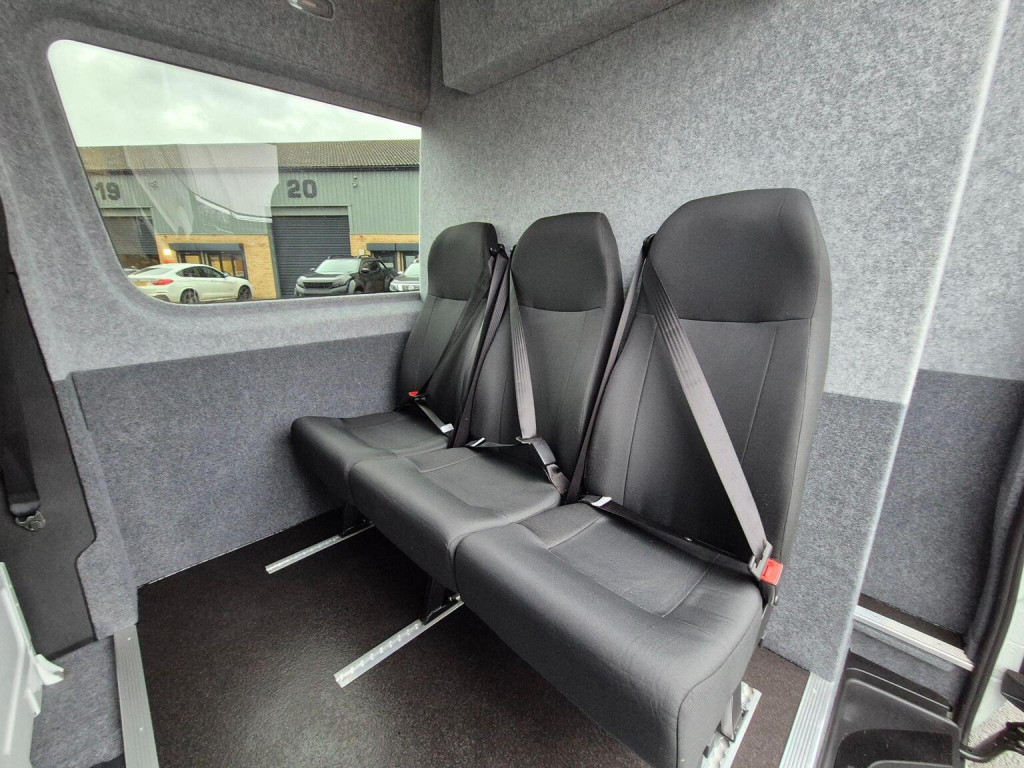 MERCEDES-BENZ SPRINTER