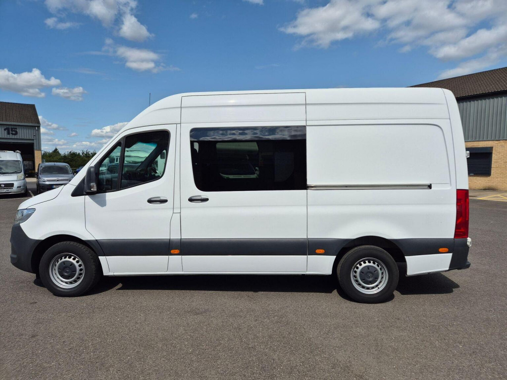 MERCEDES-BENZ SPRINTER