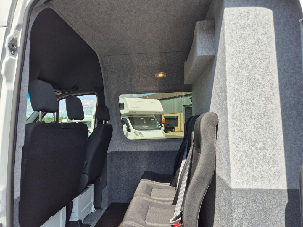 MERCEDES-BENZ SPRINTER