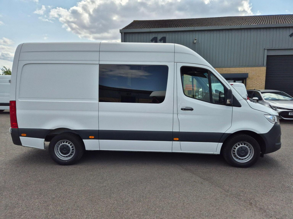 MERCEDES-BENZ SPRINTER