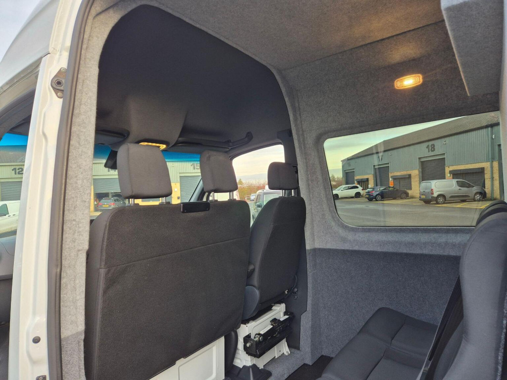 MERCEDES-BENZ SPRINTER