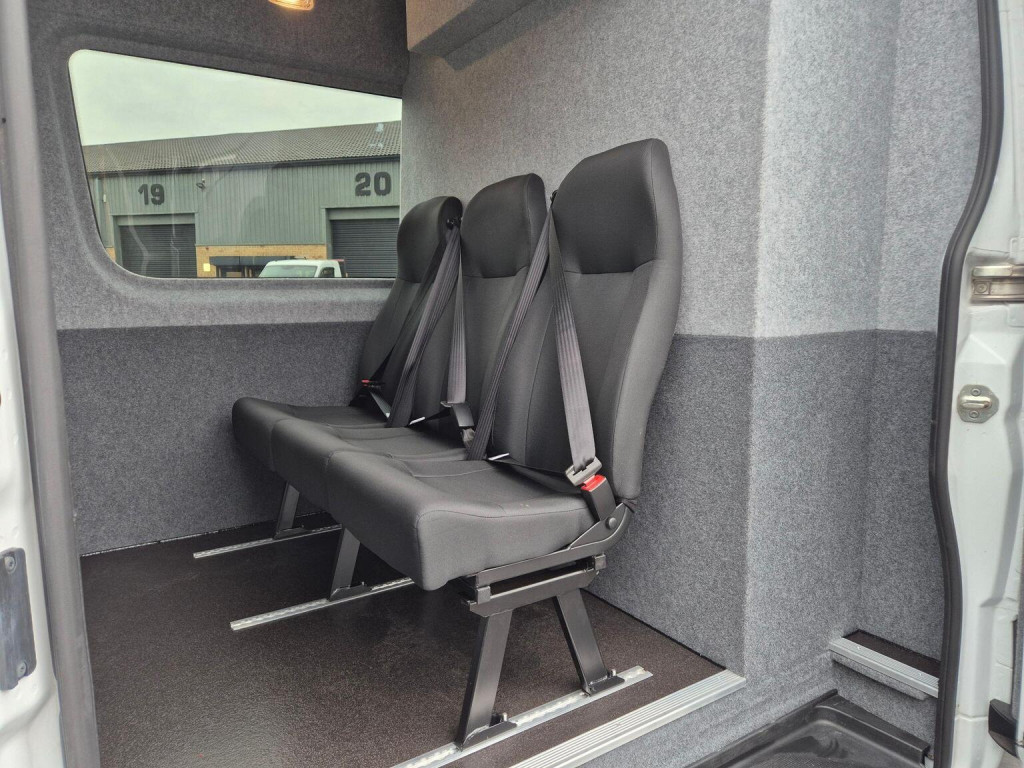 MERCEDES-BENZ SPRINTER