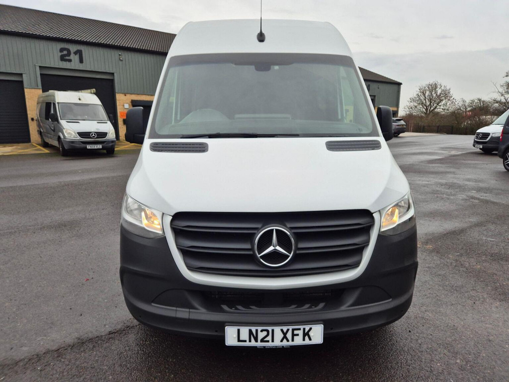 MERCEDES-BENZ SPRINTER