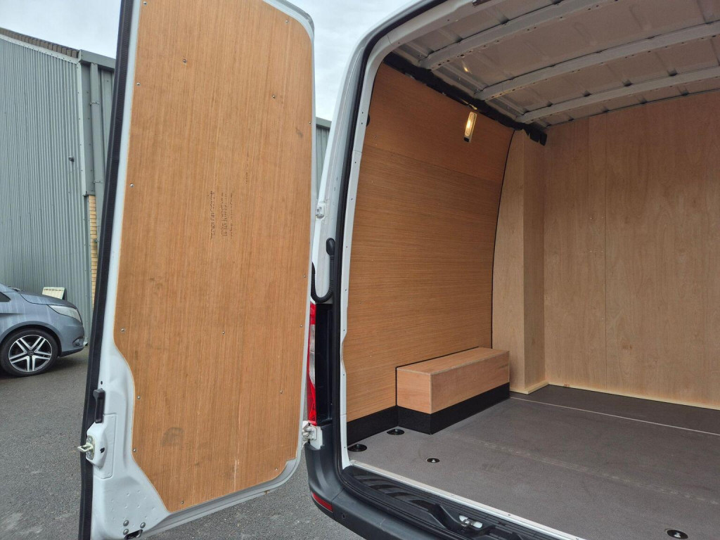 MERCEDES-BENZ SPRINTER